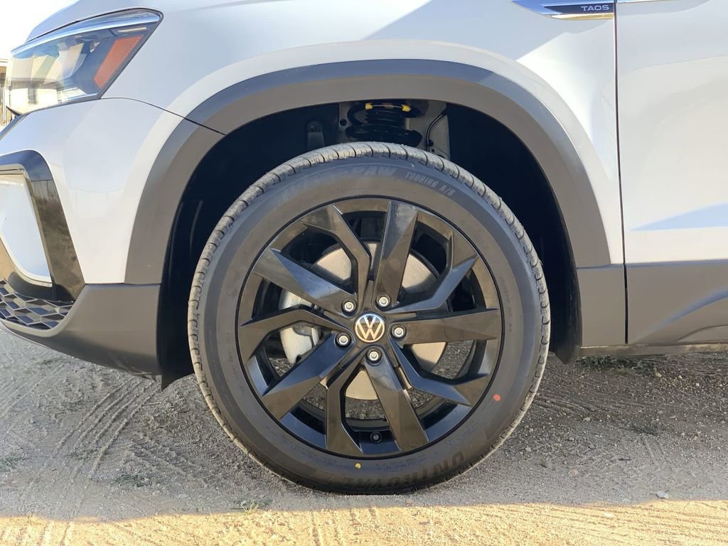 Used 2022 Volkswagen Taos SE image 31