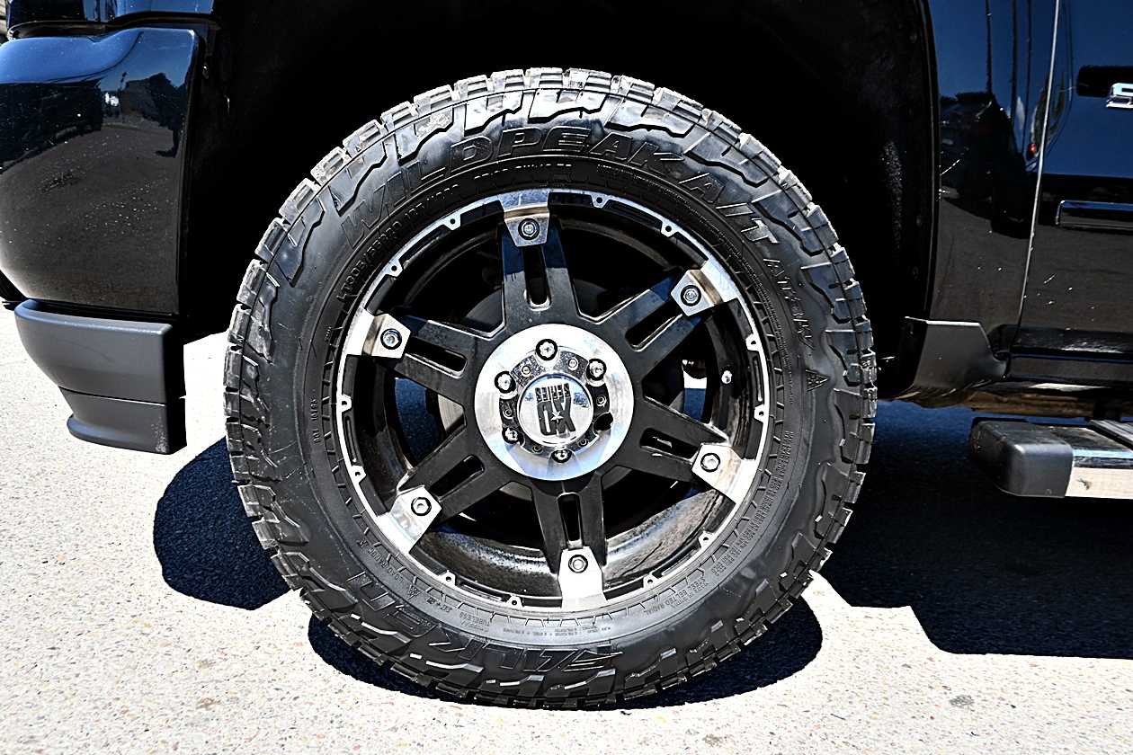 Used 2016 Chevrolet Silverado 1500 LT w/ All Star Edition AWD/4WD image 8