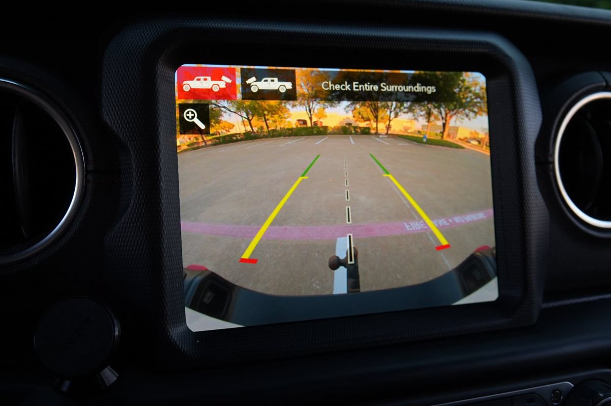 Used 2020 Jeep Gladiator Rubicon AWD/4WD image 11