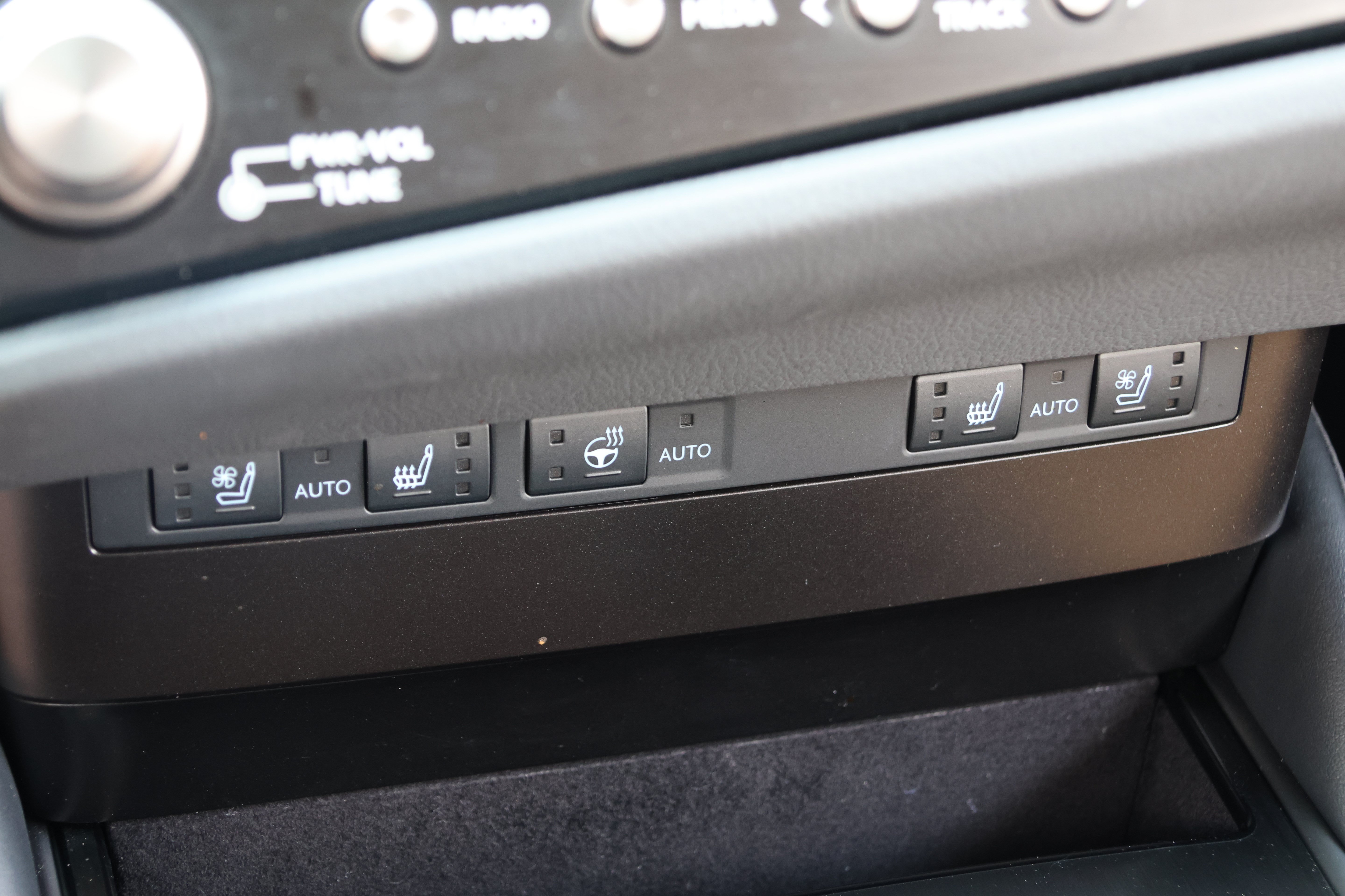 Certified 2025 Lexus ES 350 w/ Premium Package FWD image 25