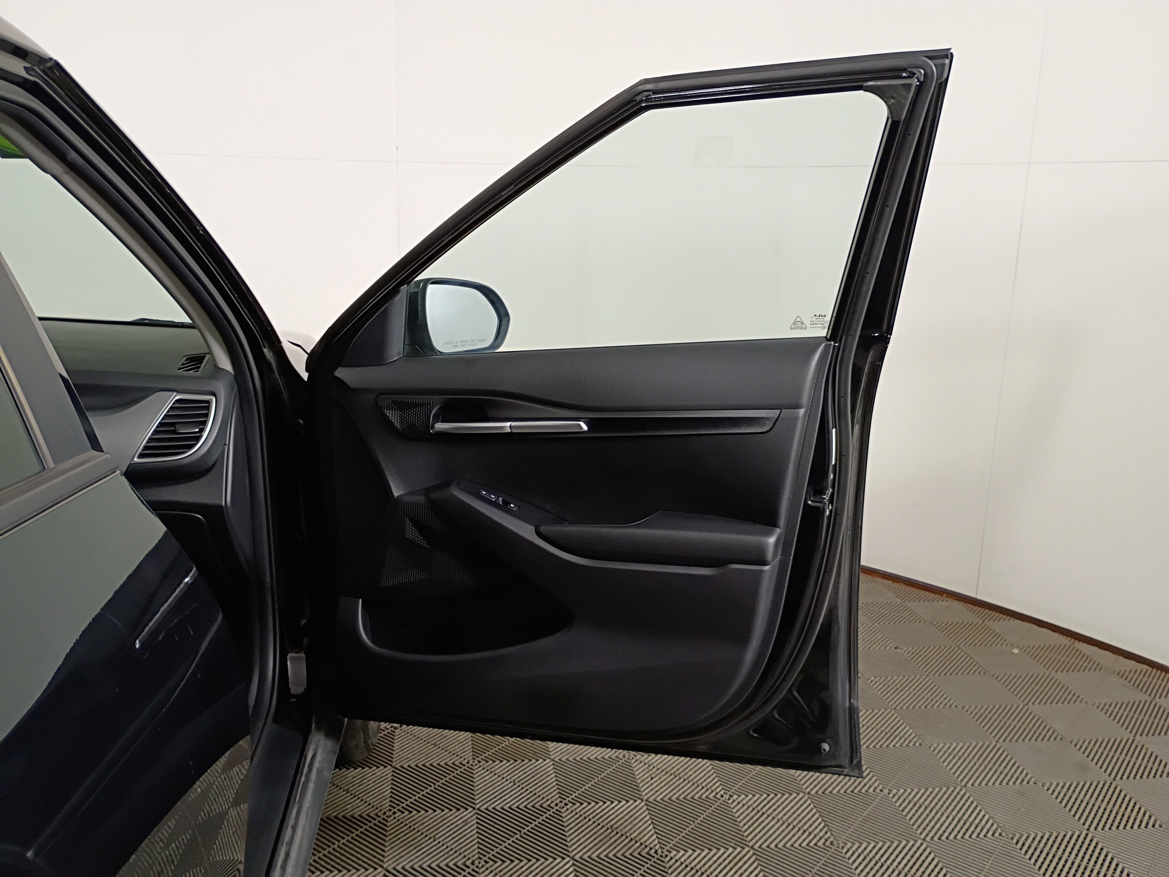 Certified 2023 Kia Seltos LX image 38