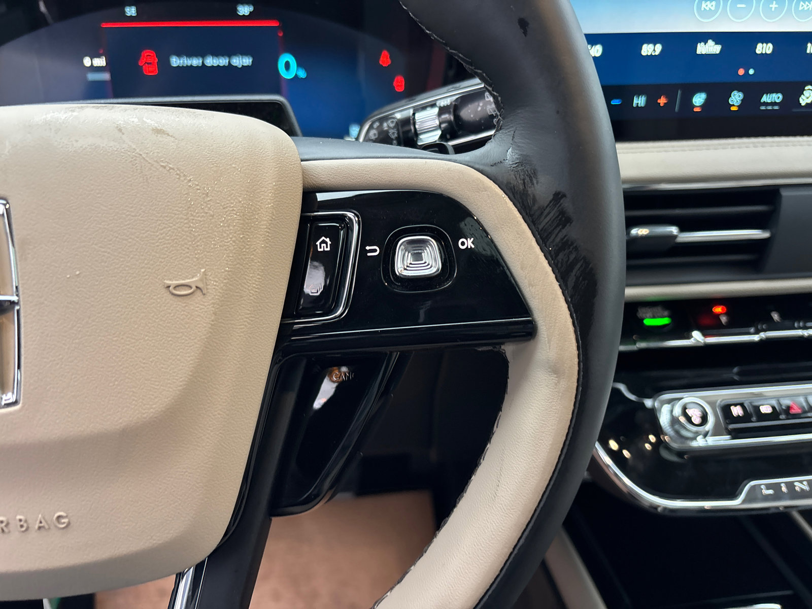 New 2026 Lincoln Corsair Grand Touring image 18