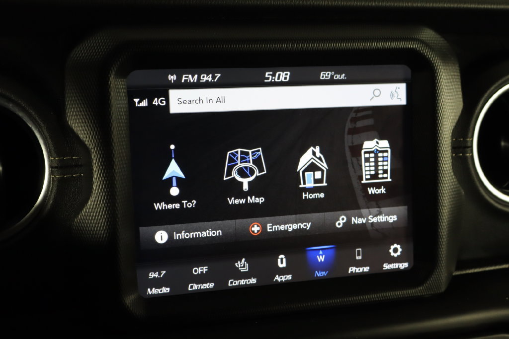 Used 2022 Jeep Wrangler Unlimited Sahara w/ Cold Weather Group AWD/4WD image 36