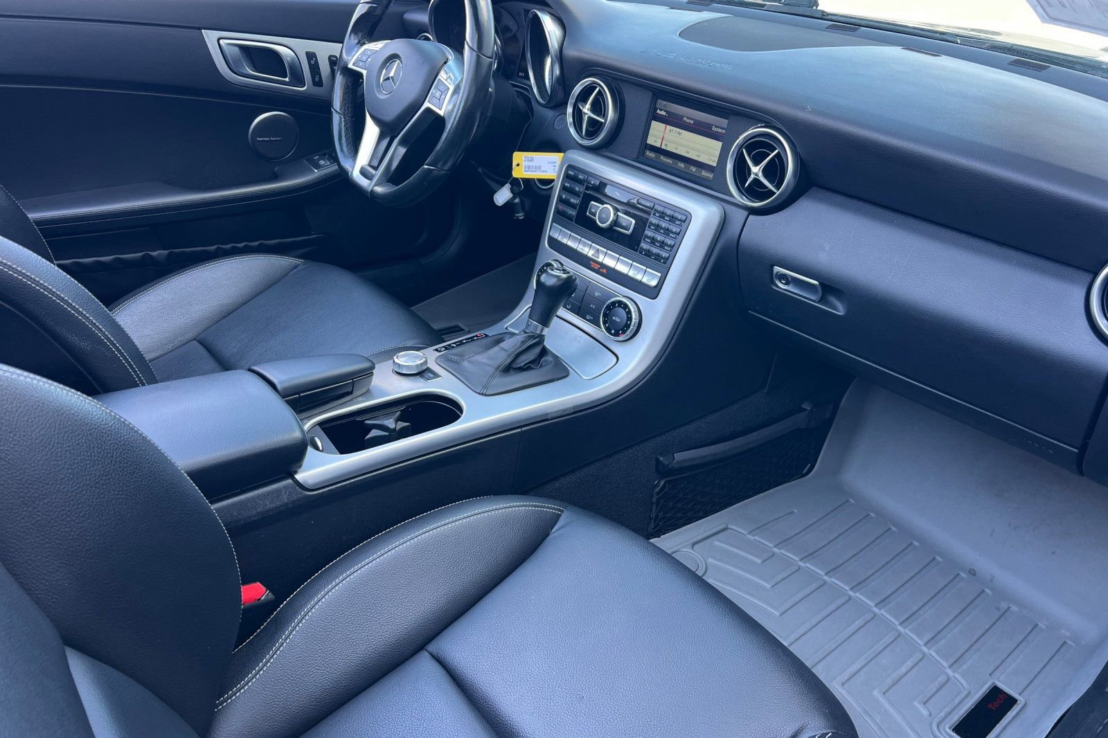 Used 2015 Mercedes-Benz SLK 250 image 15