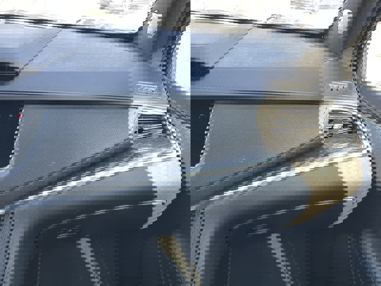 Certified 2023 Cadillac XT5 Premium Luxury image 16