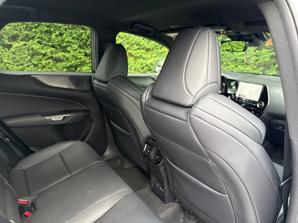 Used 2022 Lexus NX 350 F Sport w/ Towing Package (2000 Lbs) AWD/4WD image 11