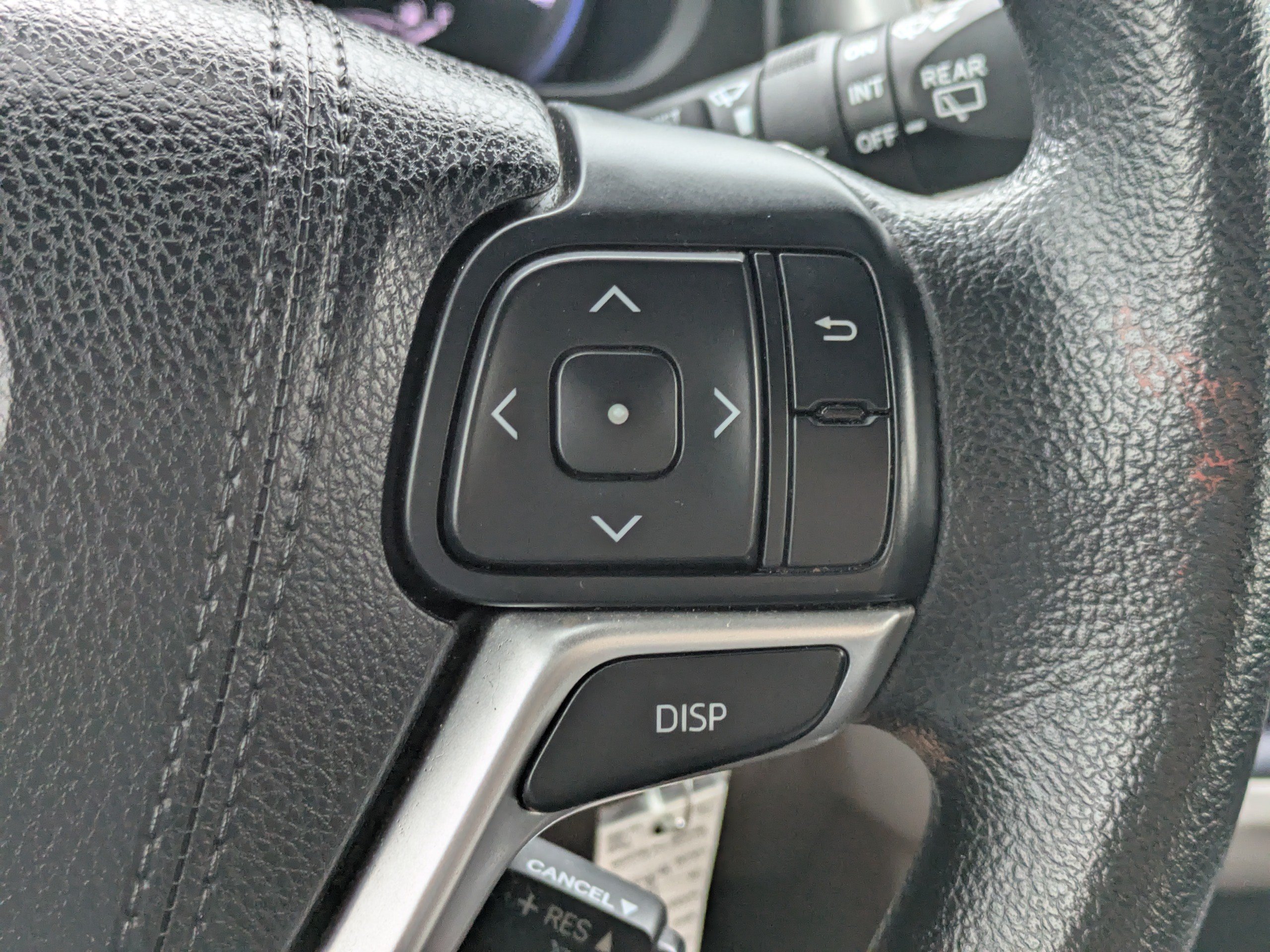 Used 2016 Toyota Highlander LE FWD image 21