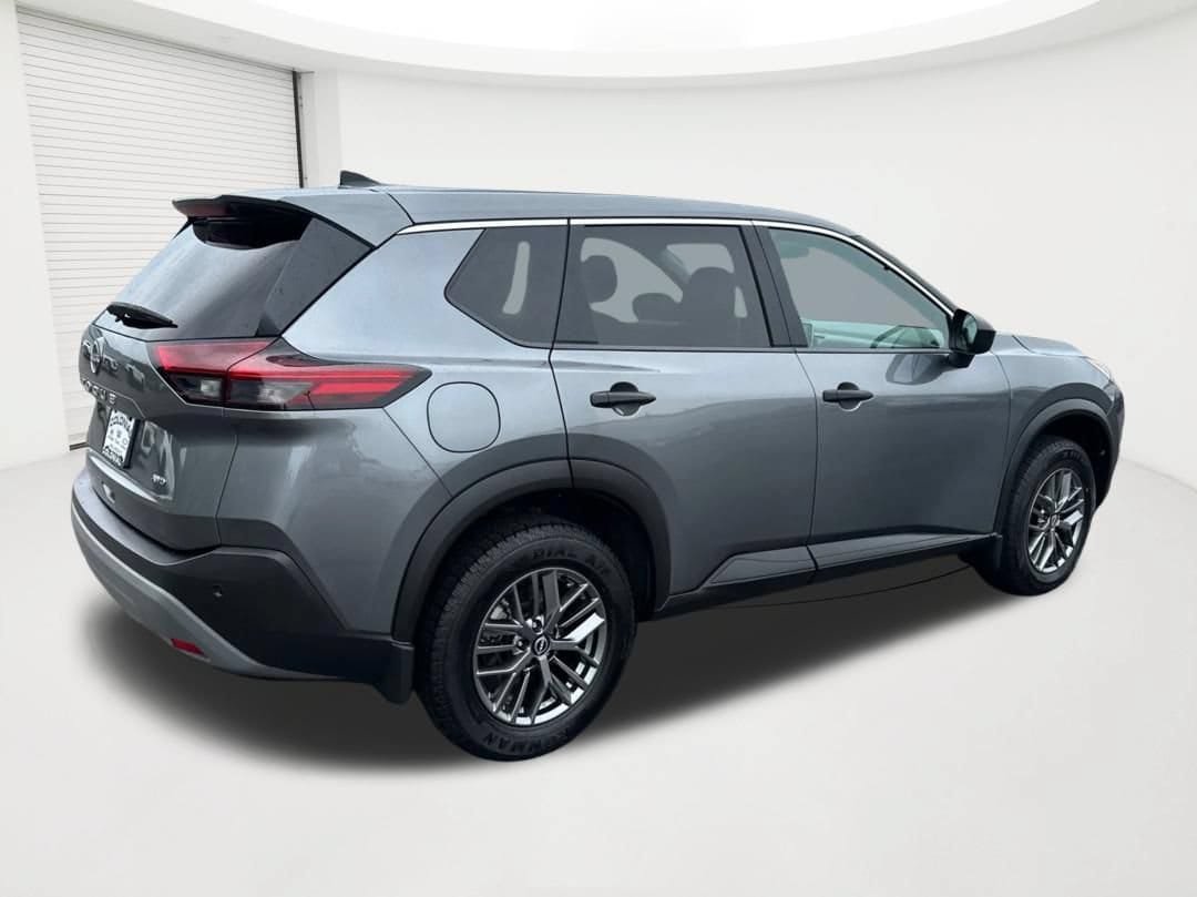 Used 2023 Nissan Rogue S AWD/4WD image 5