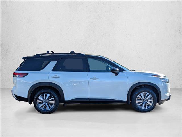Used 2022 Nissan Pathfinder SL image 4