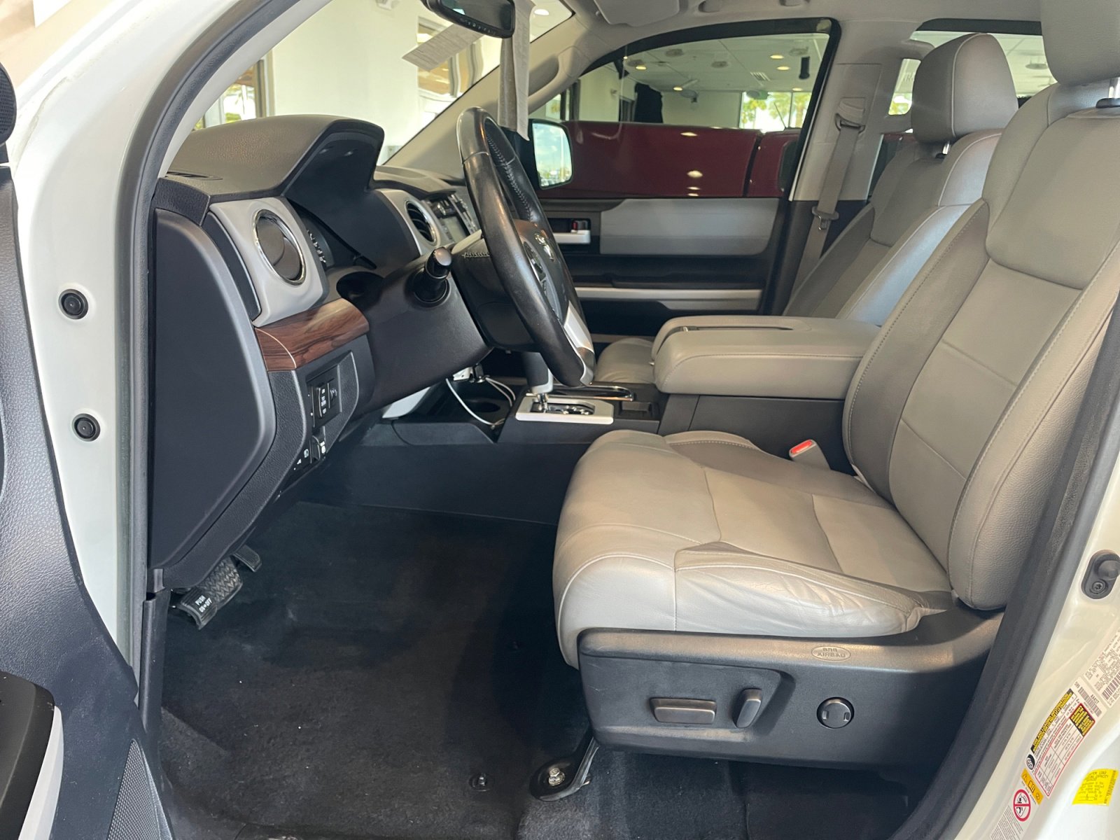 Used 2019 Toyota Tundra Limited w/ Limited Premium Package image 14