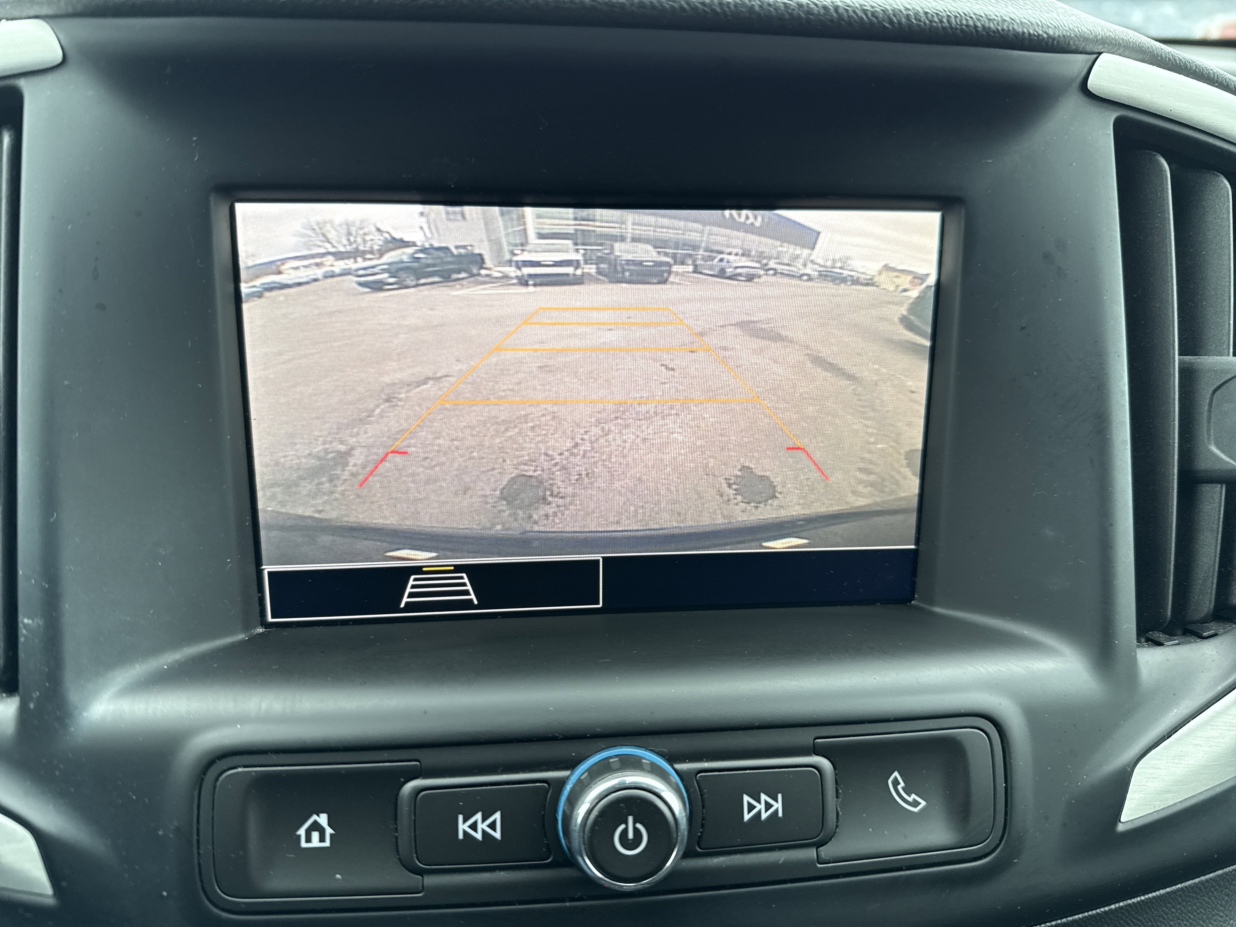 Used 2023 GMC Terrain SLE w/ Driver Convenience Package image 26