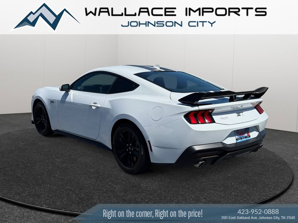 Used 2025 Ford Mustang GT RWD video 3