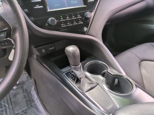 Used 2019 Toyota Camry LE image 25