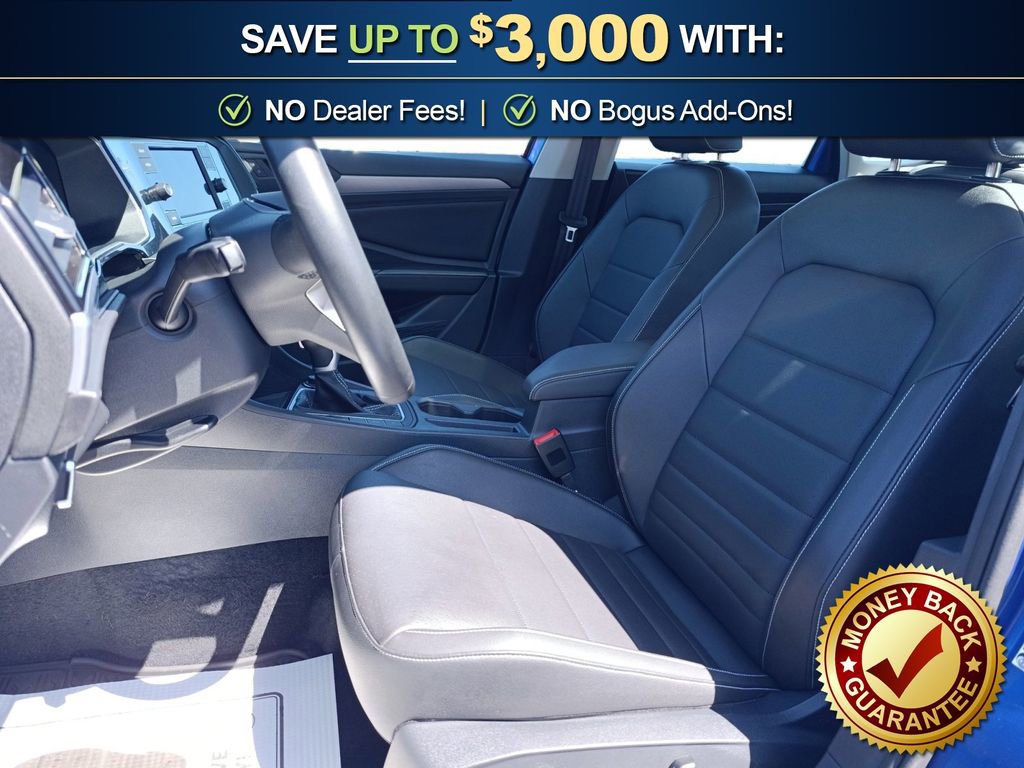 Used 2024 Volkswagen Jetta SE w/ Panoramic Sunroof Package image 14