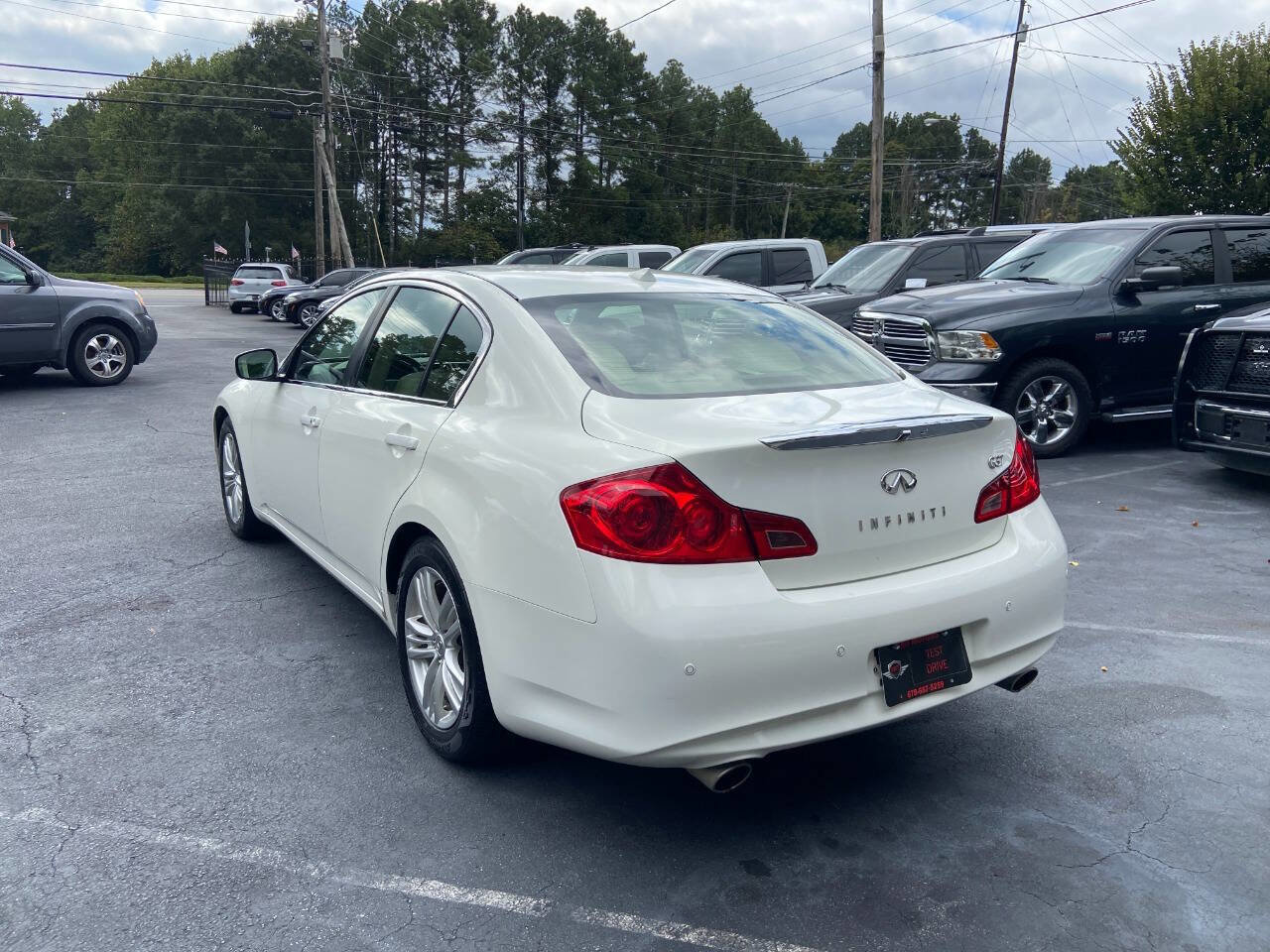 Used 2013 INFINITI G37 Journey w/ Premium Pkg image 8