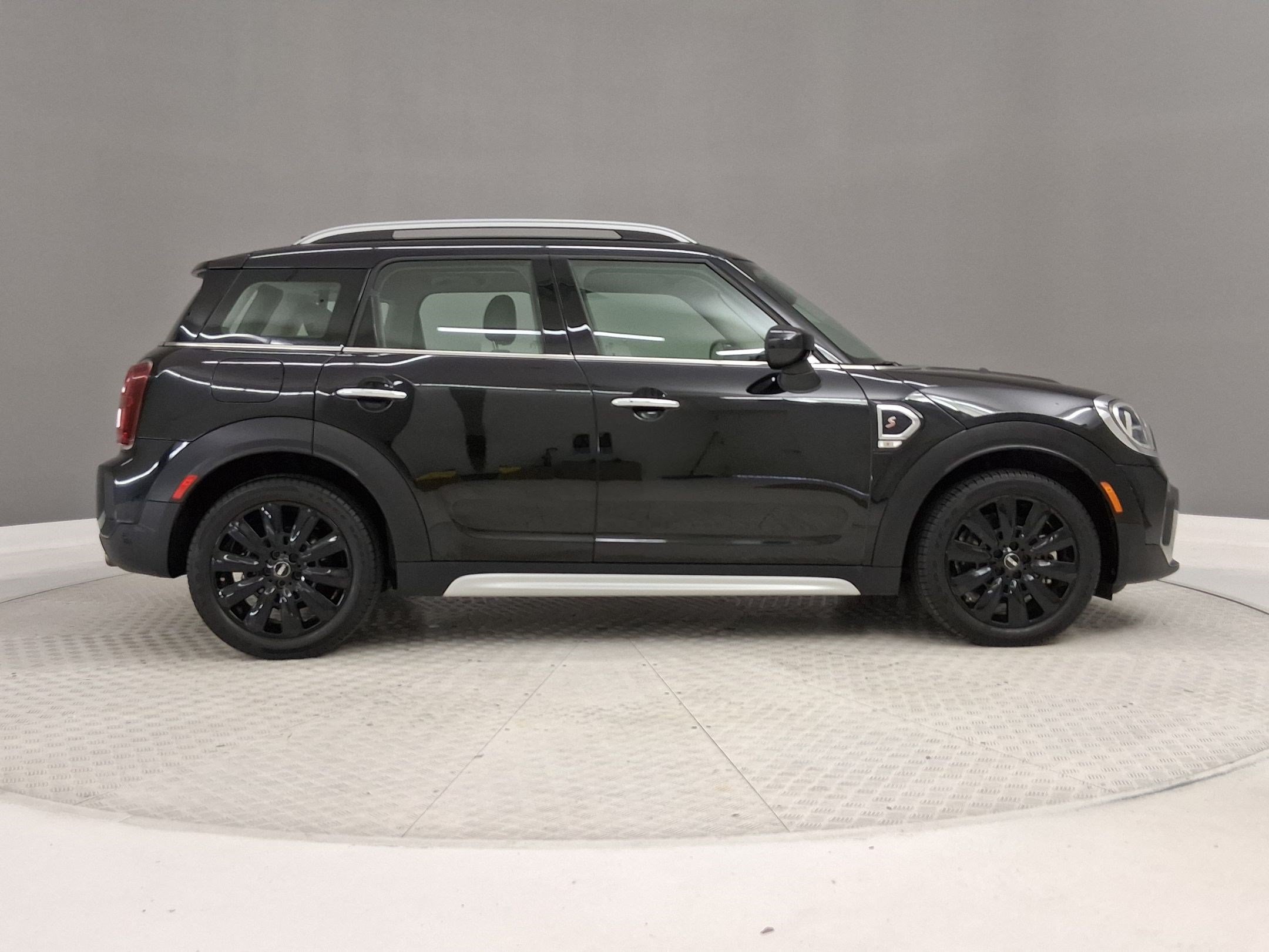 Used 2024 MINI Cooper Countryman S FWD image 6