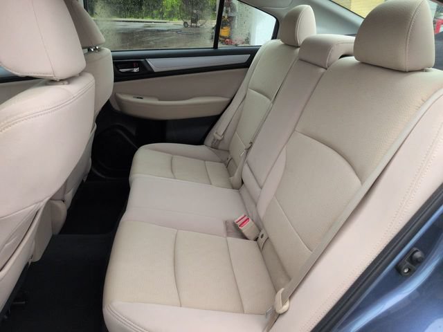 Used 2017 Subaru Legacy 2.5i Premium w/ Moonroof Package AWD/4WD image 13