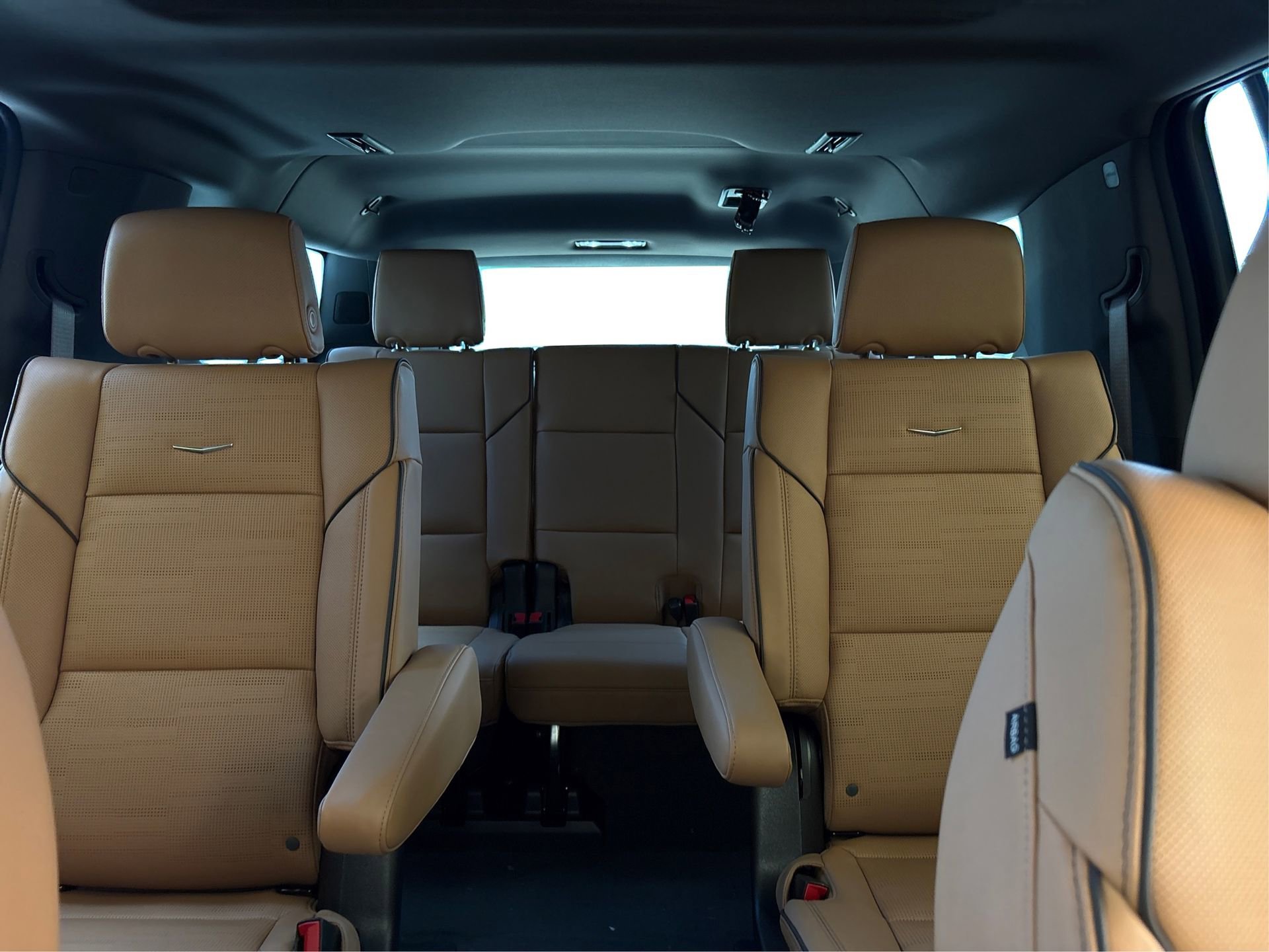 New 2026 Cadillac Escalade ESV Luxury image 17