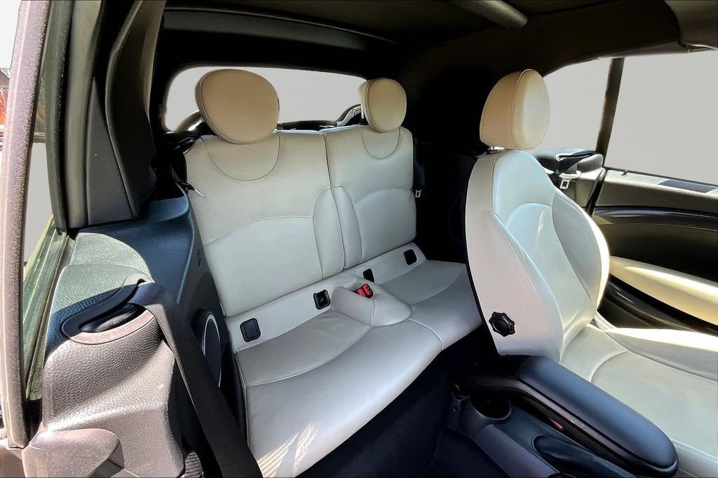 Used 2015 MINI Cooper S FWD image 25