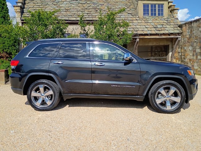 Used 2016 Jeep Grand Cherokee Limited w/ Trailer Tow Group IV RWD image 18