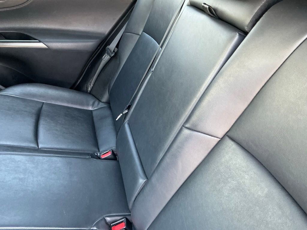 Used 2024 Toyota Venza XLE AWD/4WD image 11