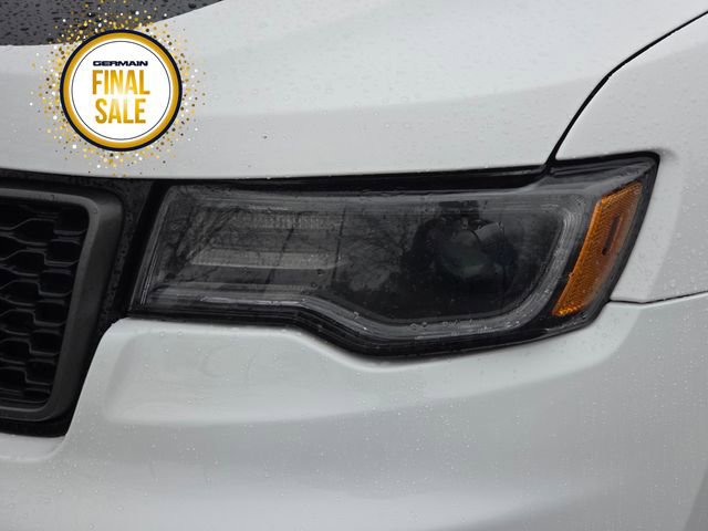 Used 2017 Jeep Grand Cherokee Trailhawk w/ Trailhawk Luxury Group image 12