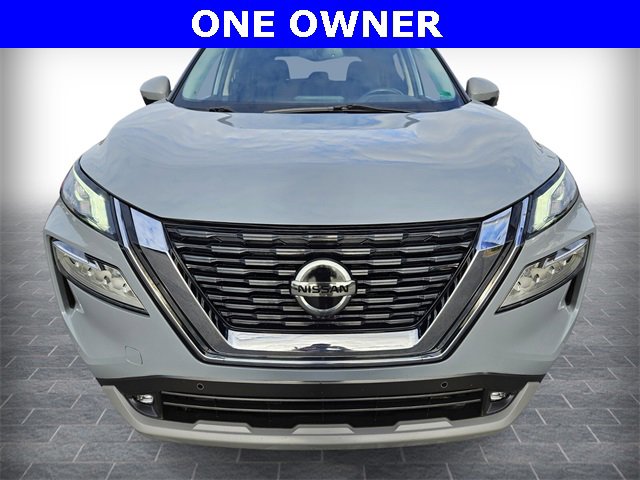 Used 2021 Nissan Rogue SL w/ Premium Package image 2