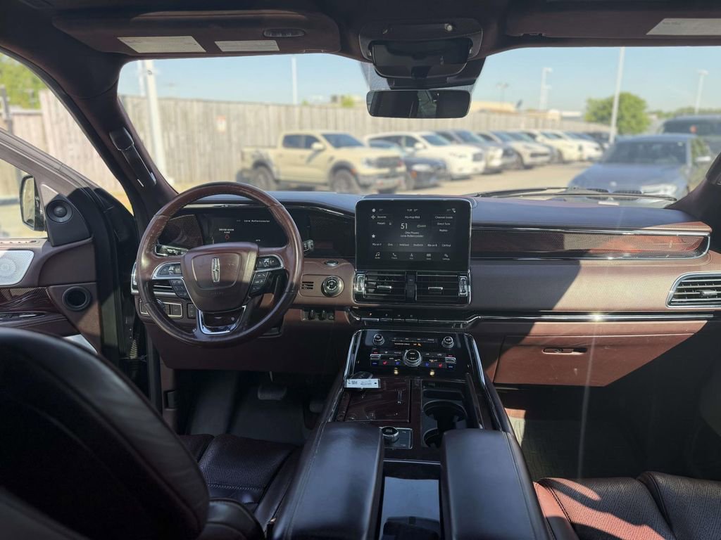 Used 2019 Lincoln Navigator L Black Label AWD/4WD image 10