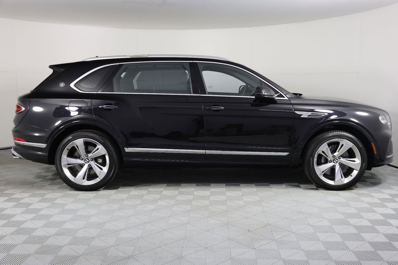 New 2025 Bentley Bentayga Extended Wheelbase AWD/4WD image 10