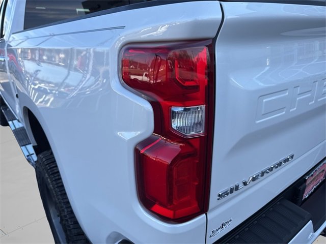 Used 2024 Chevrolet Silverado 1500 High Country w/ High Country Premium Package image 41