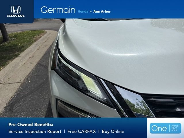 Used 2023 Nissan Rogue SL w/ SL Premium Package AWD/4WD image 3