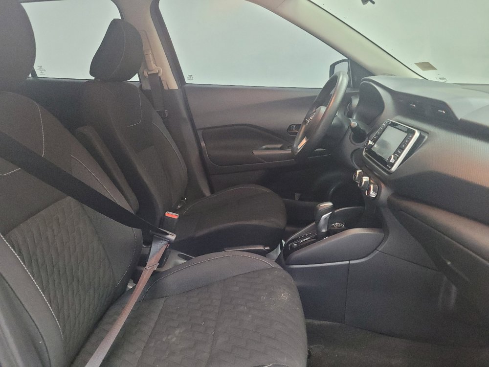 Used 2022 Nissan Kicks S FWD image 21