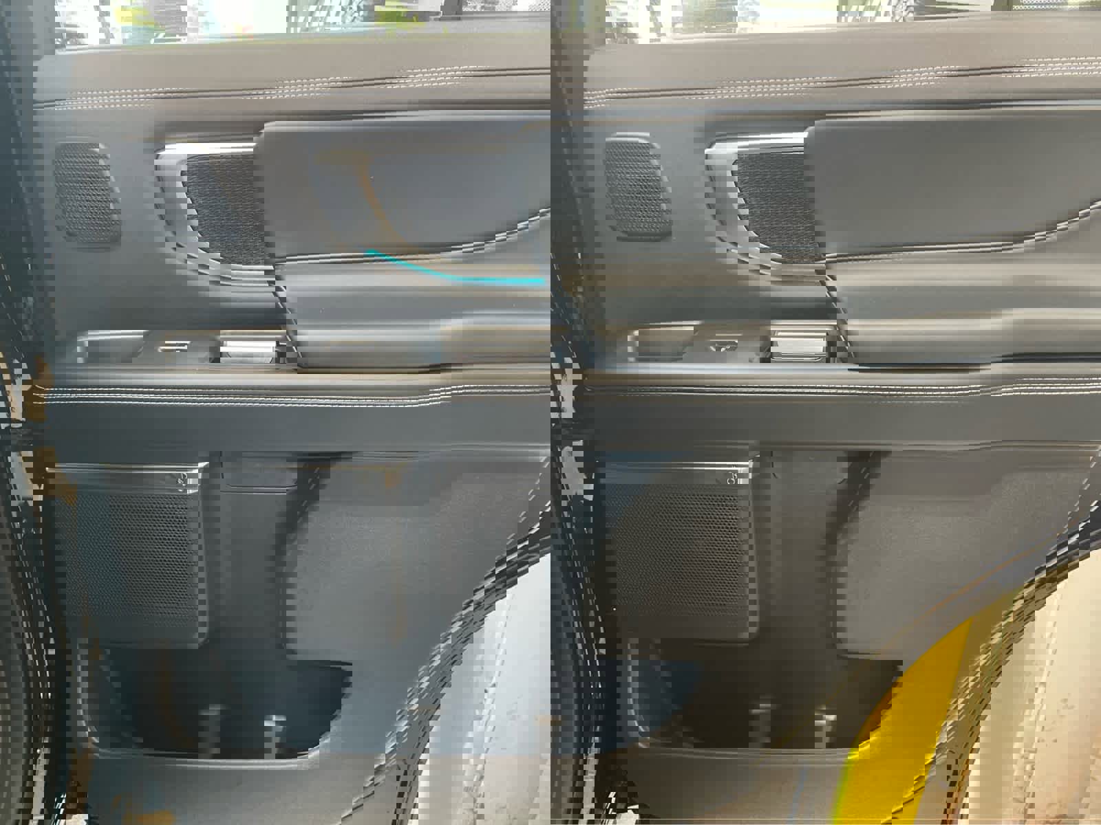 Used 2025 Ford Expedition Platinum w/ Stealth Performance Package AWD/4WD image 50