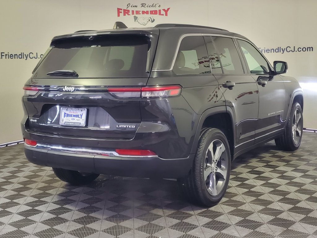 Used 2024 Jeep Grand Cherokee Limited w/ Luxury Tech Group II AWD/4WD image 3