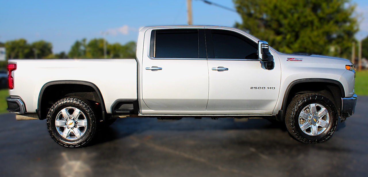 Used 2022 Chevrolet Silverado 2500 LTZ w/ LTZ Convenience Package image 3