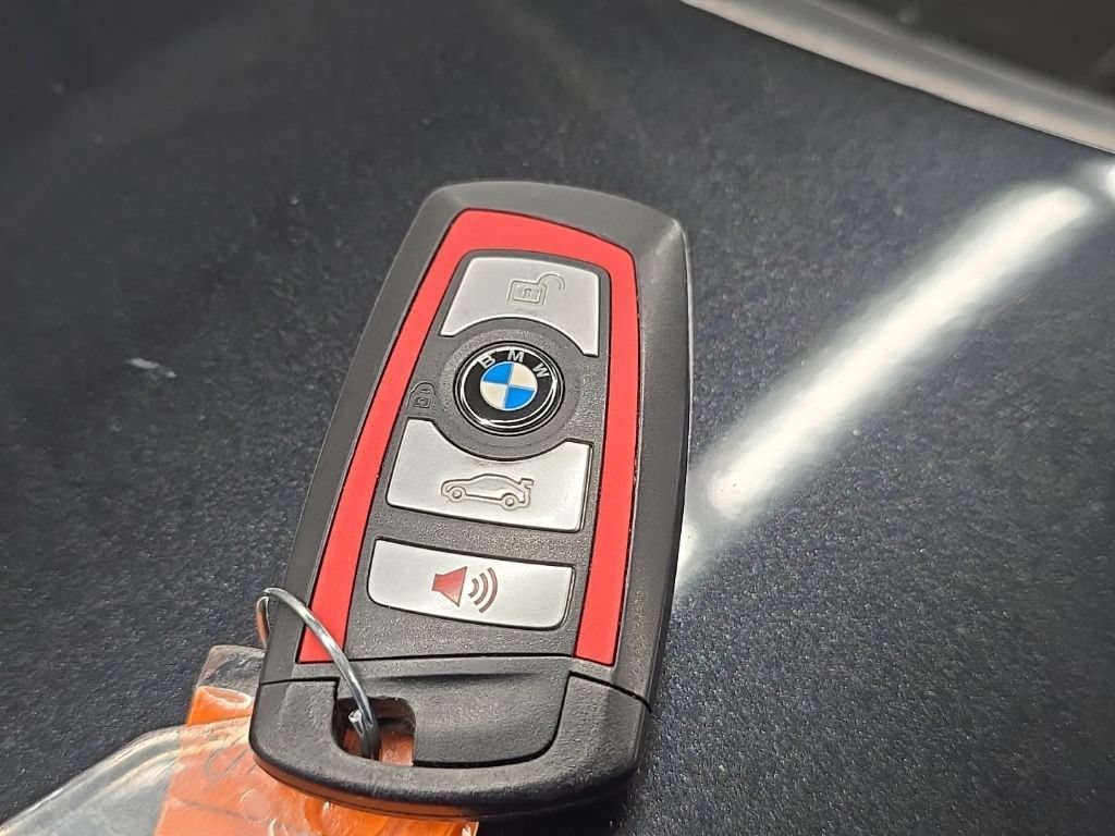 Used 2020 BMW 230i xDrive Convertible w/ Premium Package AWD/4WD image 44