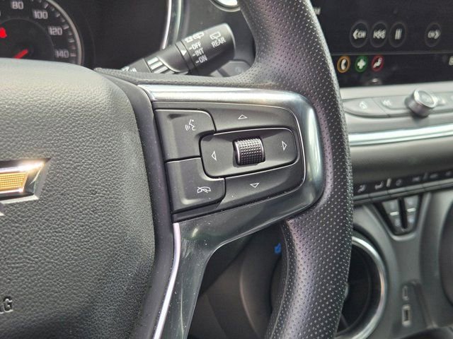 Used 2025 Chevrolet Blazer LT FWD image 23