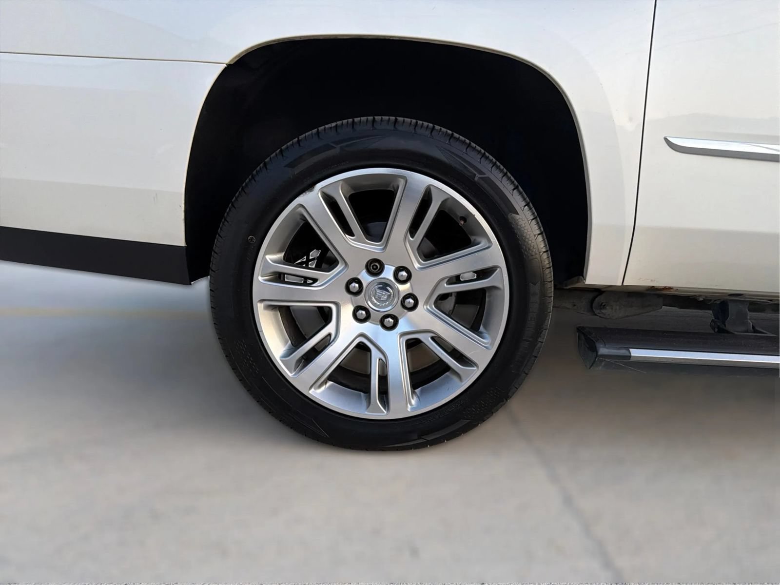 Used 2015 Cadillac Escalade ESV Premium AWD/4WD image 31