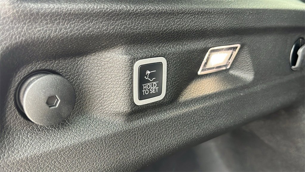 New 2025 Jeep Grand Cherokee L Altitude image 40