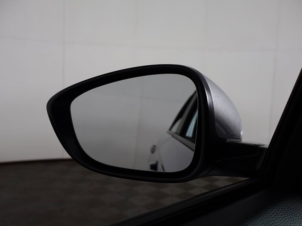 Used 2023 Honda Accord LX image 33