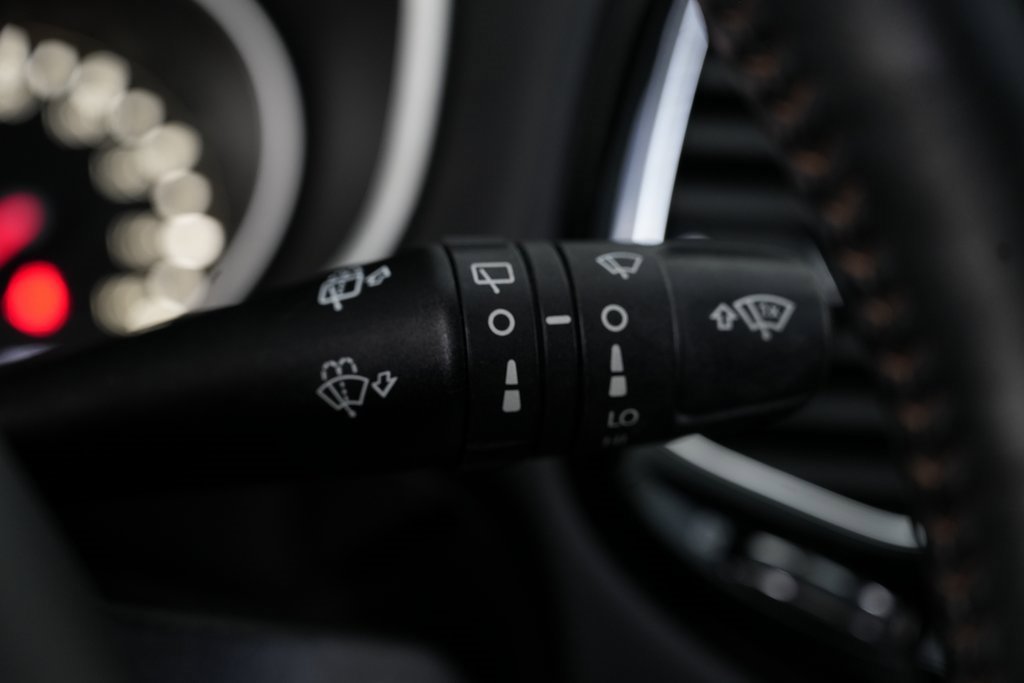 Used 2018 Jeep Compass Limited w/ Navigation Group image 45