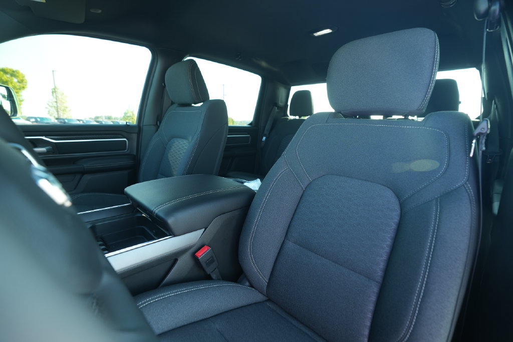 New 2026 RAM 1500 Big Horn AWD/4WD image 37