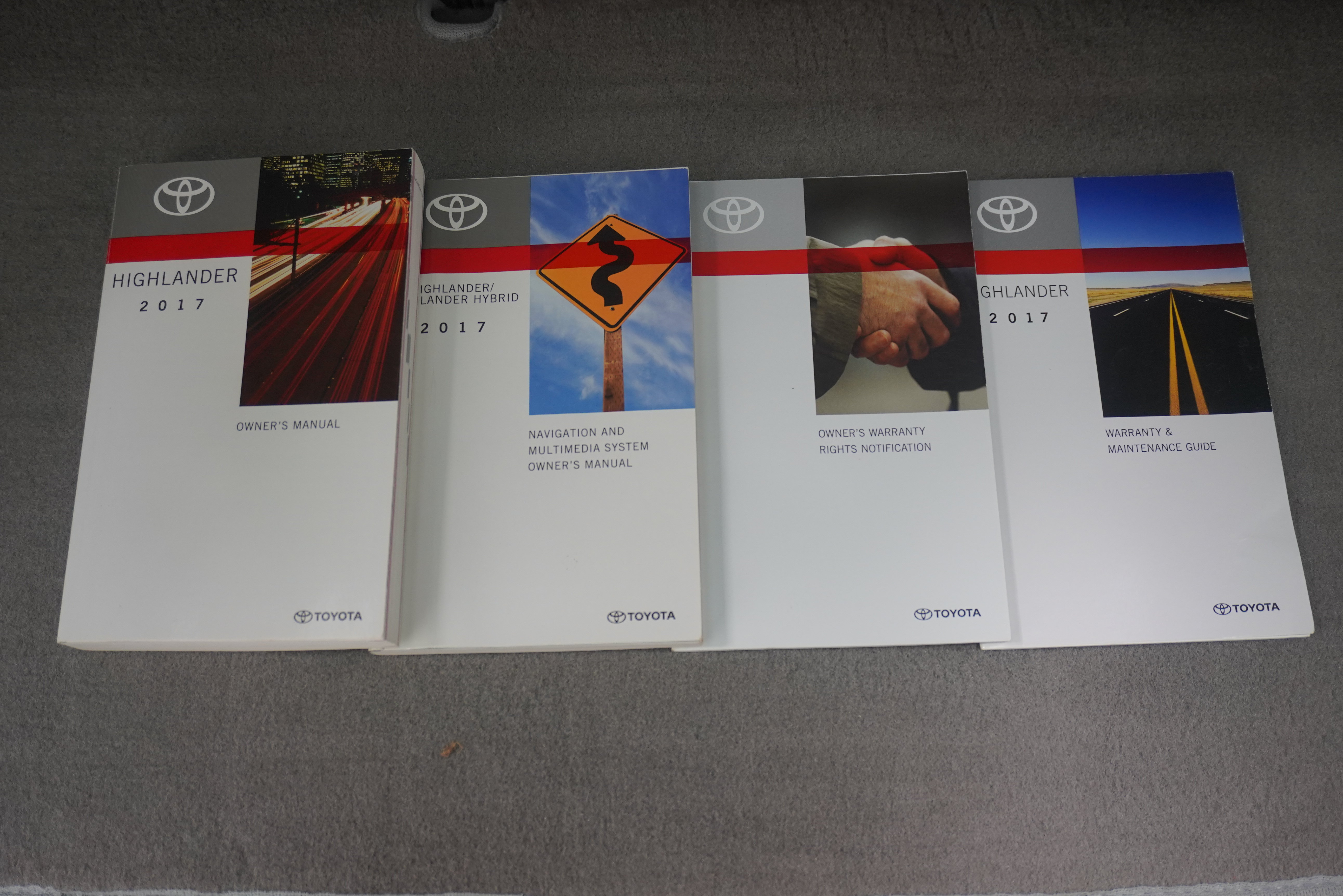 Used 2017 Toyota Highlander XLE FWD image 27