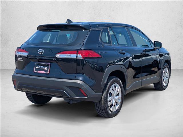 Used 2025 Toyota Corolla Cross L FWD image 5