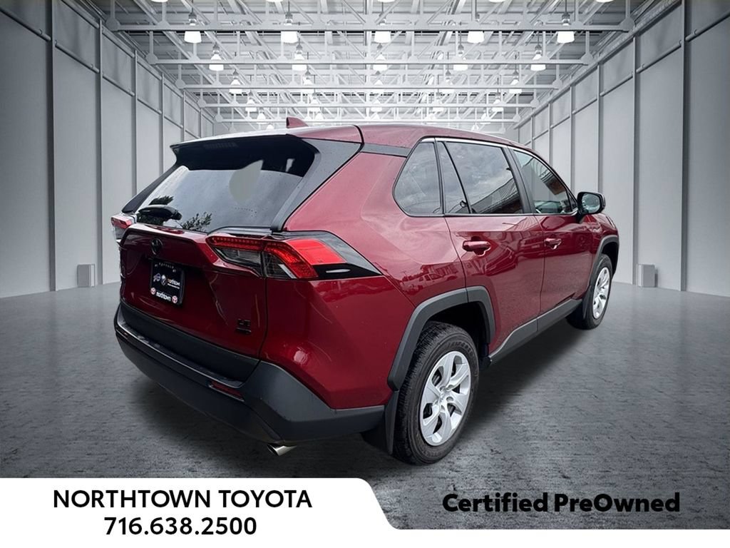 Used 2025 Toyota RAV4 LE AWD/4WD image 7