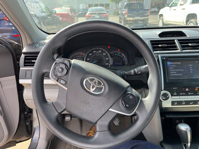 Used 2014 Toyota Camry LE FWD image 6