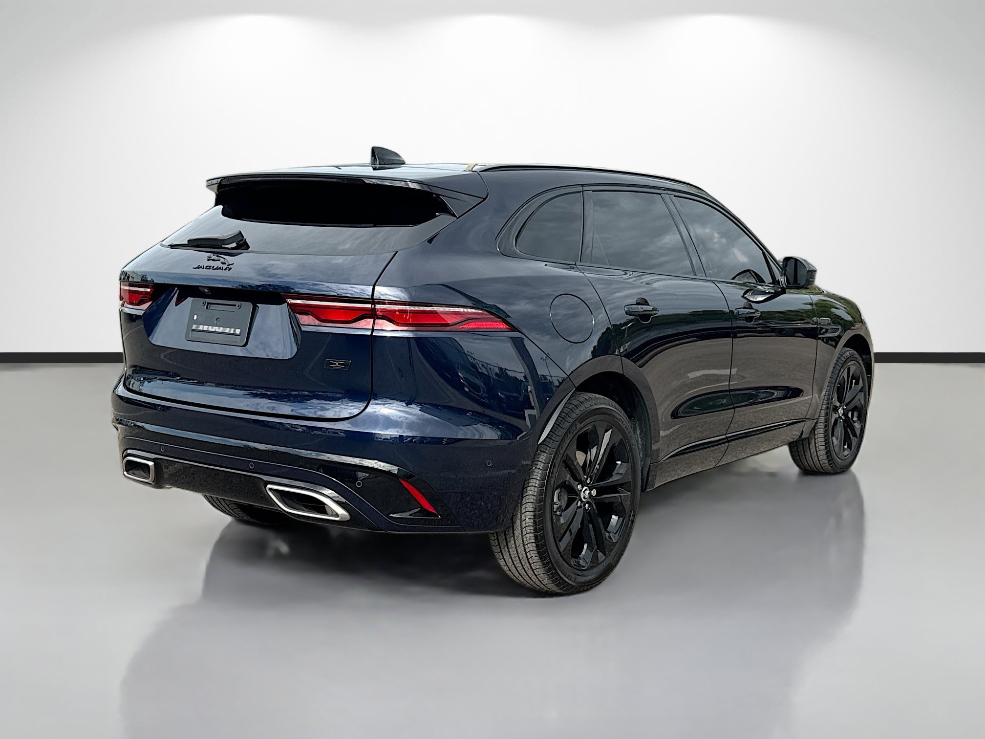 Used 2026 Jaguar F-PACE R-Dynamic S image 5
