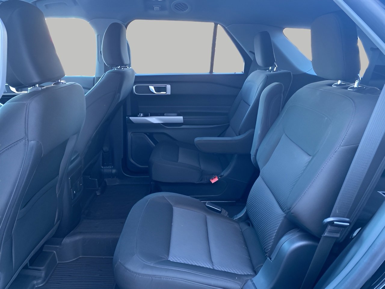 Certified 2023 Ford Explorer XLT w/ Class IV Trailer Tow Package image 10