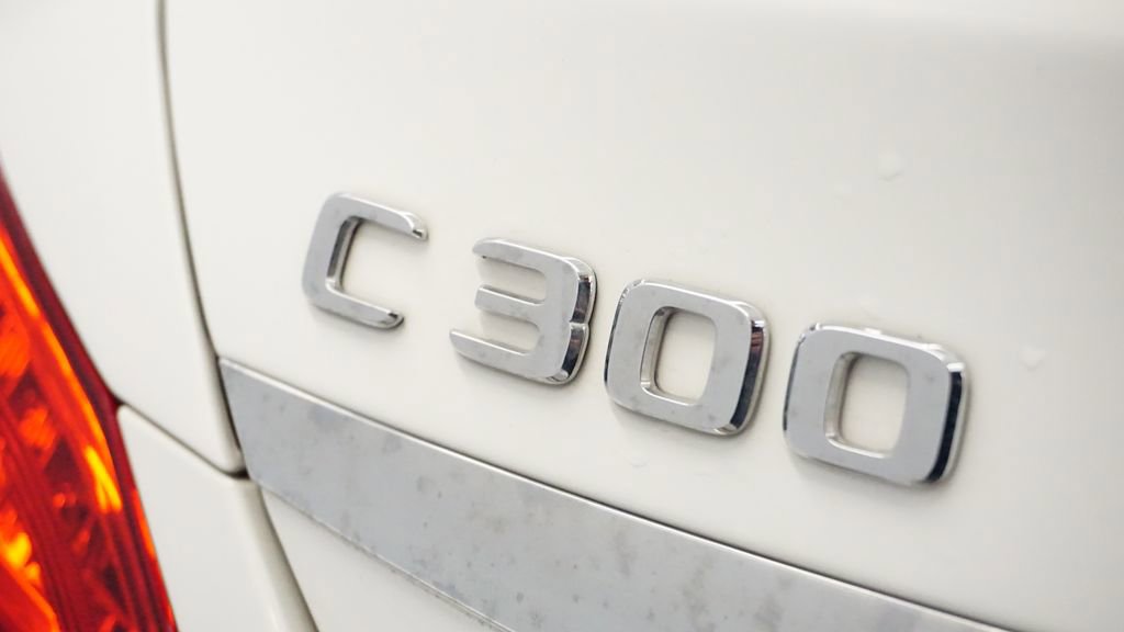 Used 2018 Mercedes-Benz C 300 4MATIC Sedan image 13