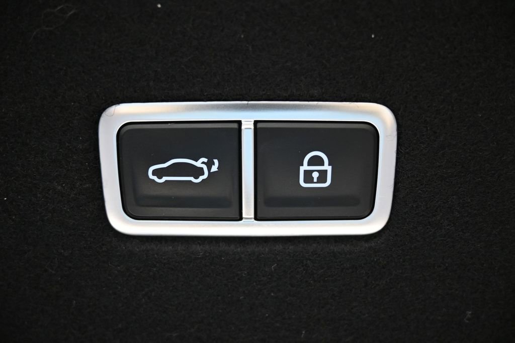Used 2023 Hyundai Ioniq 6 SEL AWD/4WD image 16